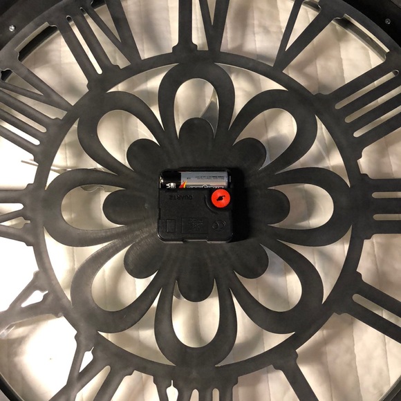 super cute rustic clock. works great! - Picture 4 of 4